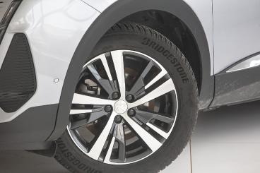 PEUGEOT-3008-255506_4.JPG 