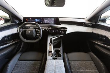 PEUGEOT-3008-264078_5.JPG 