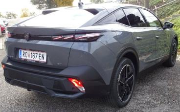 PEUGEOT-408-255059_3.JPG 