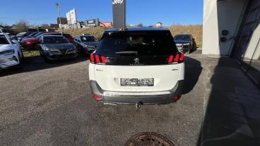 PEUGEOT-5008-258673_4.JPG 