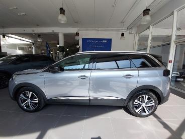 PEUGEOT-5008-273155_4.JPG 