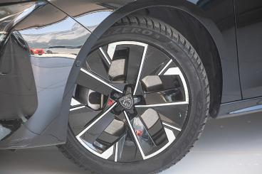 PEUGEOT-508-274674_4.JPG 