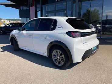 PEUGEOT-E-208-267591_4.JPG 