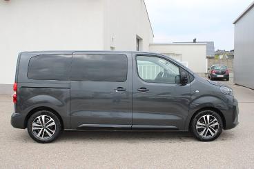 PEUGEOT-TRAVELLER-265940_4.JPG 