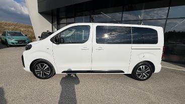 PEUGEOT-TRAVELLER-267481_2.JPG 