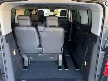 PEUGEOT-TRAVELLER-267927_5.JPG 