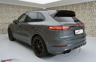 PORSCHE-CAYENNE-263609_4.JPG 