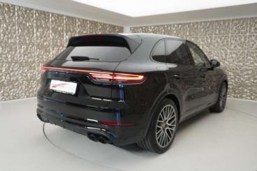 PORSCHE-CAYENNE-279355_4.JPG 