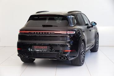 PORSCHE-CAYENNE-279449_2.JPG 