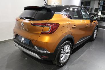 RENAULT-CAPTUR-256560_4.JPG 