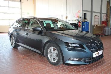 SKODA-SUPERB-258086_3.JPG 