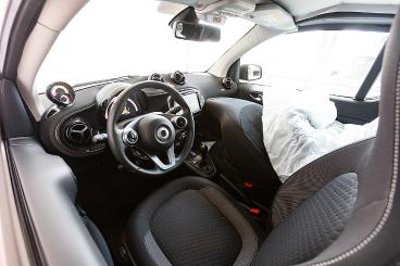 SMART-FORTWO-CABRIO-266793_5.JPG 