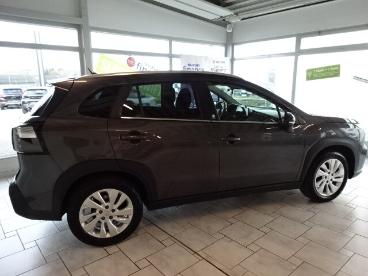 SUZUKI-S-CROSS-256142_3.JPG 