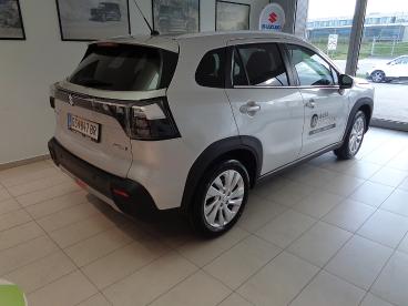 SUZUKI-S-CROSS-262062_4.JPG 