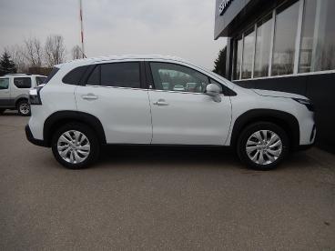 SUZUKI-S-CROSS-262649_5.JPG 