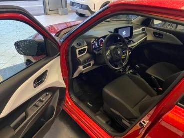 SUZUKI-SWIFT-265605_5.JPG 