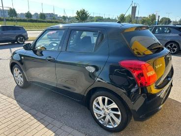 SUZUKI-SWIFT-270798_3.JPG 