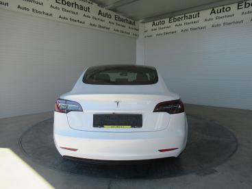 TESLA-MODEL-3-249216_4.JPG 
