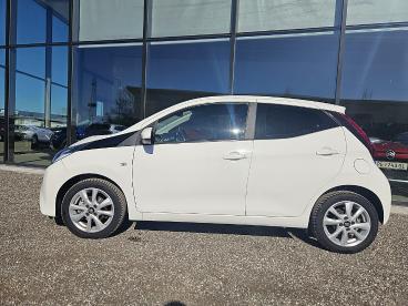 TOYOTA-AYGO-266831_2.JPG 
