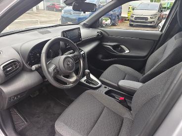 TOYOTA-YARIS-269768_3.JPG 