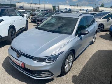 VOLKSWAGEN-GOLF-267556_1.JPG 