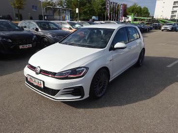 VOLKSWAGEN-GOLF-274580_1.JPG 