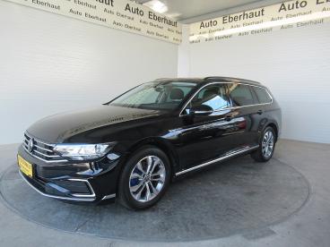 VOLKSWAGEN-PASSAT-252758_1.JPG 