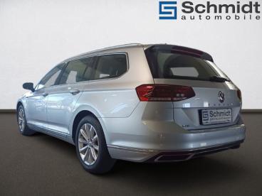 VOLKSWAGEN-PASSAT-259077_3.JPG 