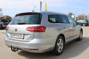 VOLKSWAGEN-PASSAT-263580_5.JPG 