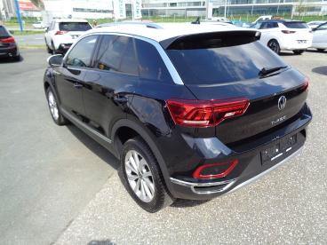 VOLKSWAGEN-T-ROC-256150_2.JPG 