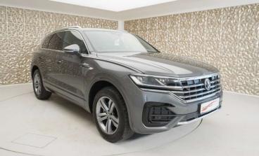 VOLKSWAGEN-TOUAREG-267773_4.JPG 