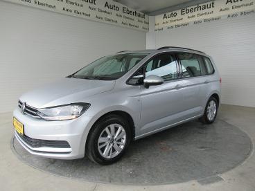 VOLKSWAGEN-TOURAN-257715_1.JPG 