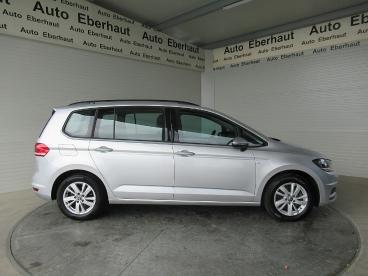 VOLKSWAGEN-TOURAN-257715_5.JPG 
