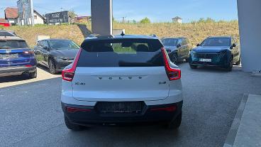 VOLVO-XC-40-267541_4.JPG 