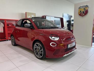 SPOTICAR Abarth 500e Cabrio Turismo 154pk Tweedehands -  Elektrisch Red - Turnhout - 1200376058_3