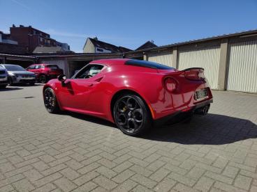 SPOTICAR Alfa Romeo 4c Coupe Occasions -  Essence Red - Gent - 1200367217_3