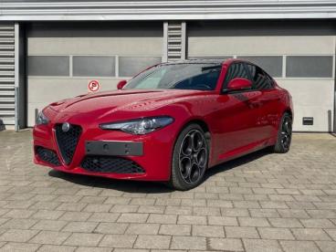 SPOTICAR Alfa Romeo Giulia 2.0 Tb 200 Sprint Tweedehands - Berline Benzine Red - Drongen - 1200372247_1