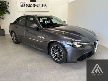 SPOTICAR Alfa Romeo Giulia My2022  Rwd 22 Jtd Aut Super Slecht 25993 Kilomete Tweedehands - Berline Diesel Gris - Halen - 1200373426_2