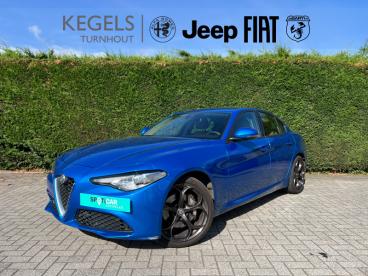 SPOTICAR Alfa Romeo Giulia Super 200pk Occasions - Berline Essence Blue - Turnhout - 1200379215_1