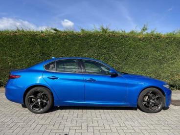 SPOTICAR Alfa Romeo Giulia Super 200pk Occasions - Berline Essence Blue - Turnhout - 1200379215_5
