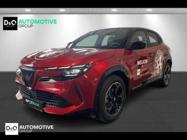 SPOTICAR Alfa Romeo Junior Rosso Brera Con Tetto Nero Tweedehands - Berline Hybrid Red - Roeselare - 1200363002_1