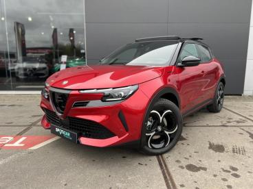 SPOTICAR Alfa Romeo Junior Speciale 145pk Occasions - Berline Hybride Red - Turnhout - 1200373958_1