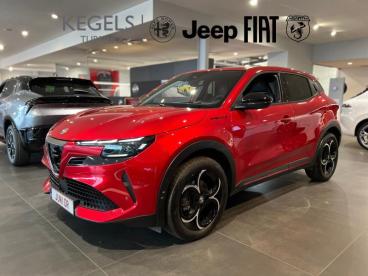 SPOTICAR Alfa Romeo Junior Speciale 145pk Tweedehands - Berline Hybrid Red - Turnhout - 1200375968_1