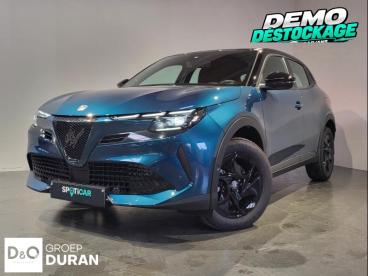 SPOTICAR Alfa Romeo Junior Ibrida Hybrid 136pk Edct6 Occasions - Berline Essence Blue - Ieper - 1200379205_1