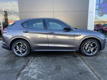 SPOTICAR Alfa Romeo Stelvio Ti 280 Pk Q4 Occasions - Berline Essence Grey - Turnhout - 1200367784_4