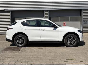 SPOTICAR Alfa Romeo Stelvio 2.0 Q4 280pk Occasions - Berline Essence White - Drongen - 1200374919_3