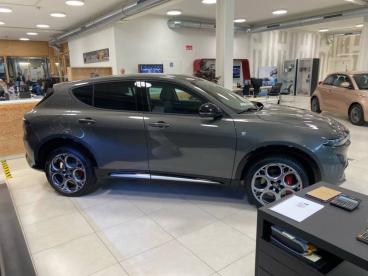 SPOTICAR Alfa Romeo Tonale 1 1.3 T280 Phev Q4 Ti Tweedehands -  Oplaadbare Hybride Gris - Drogenbos - 1200358221_4