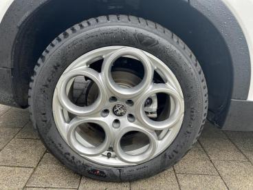 SPOTICAR Alfa Romeo Tonale Sprint Tweedehands -  Oplaadbare Hybride White - Drongen - 1200367186_5