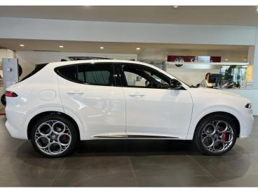 SPOTICAR Alfa Romeo Tonale Tributo Italiano Phev Q4 280pk Tweedehands -  Oplaadbare Hybride White - Turnhout - 1200375406_4