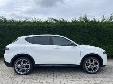 SPOTICAR Alfa Romeo Tonale Veloce Occasions - Berline Hybride White - Turnhout - 1200393527_4